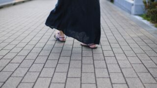 マンサンダルの歩き方|はだし感覚で気持ちよく歩くコツ